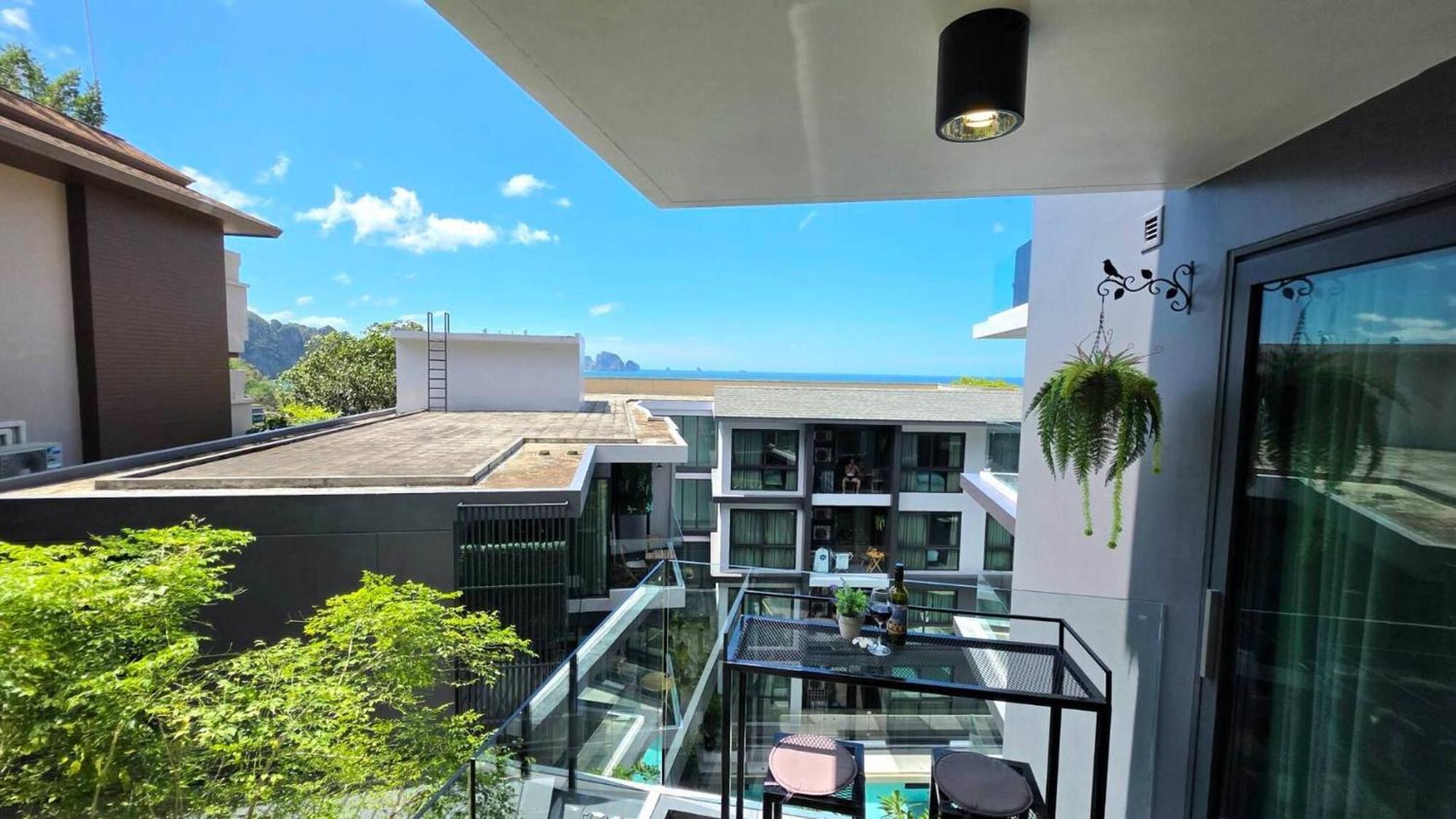 Room In Apartment - A301- Forest View Corner Unit 1Br-1Bath Ao Nang エクステリア 写真