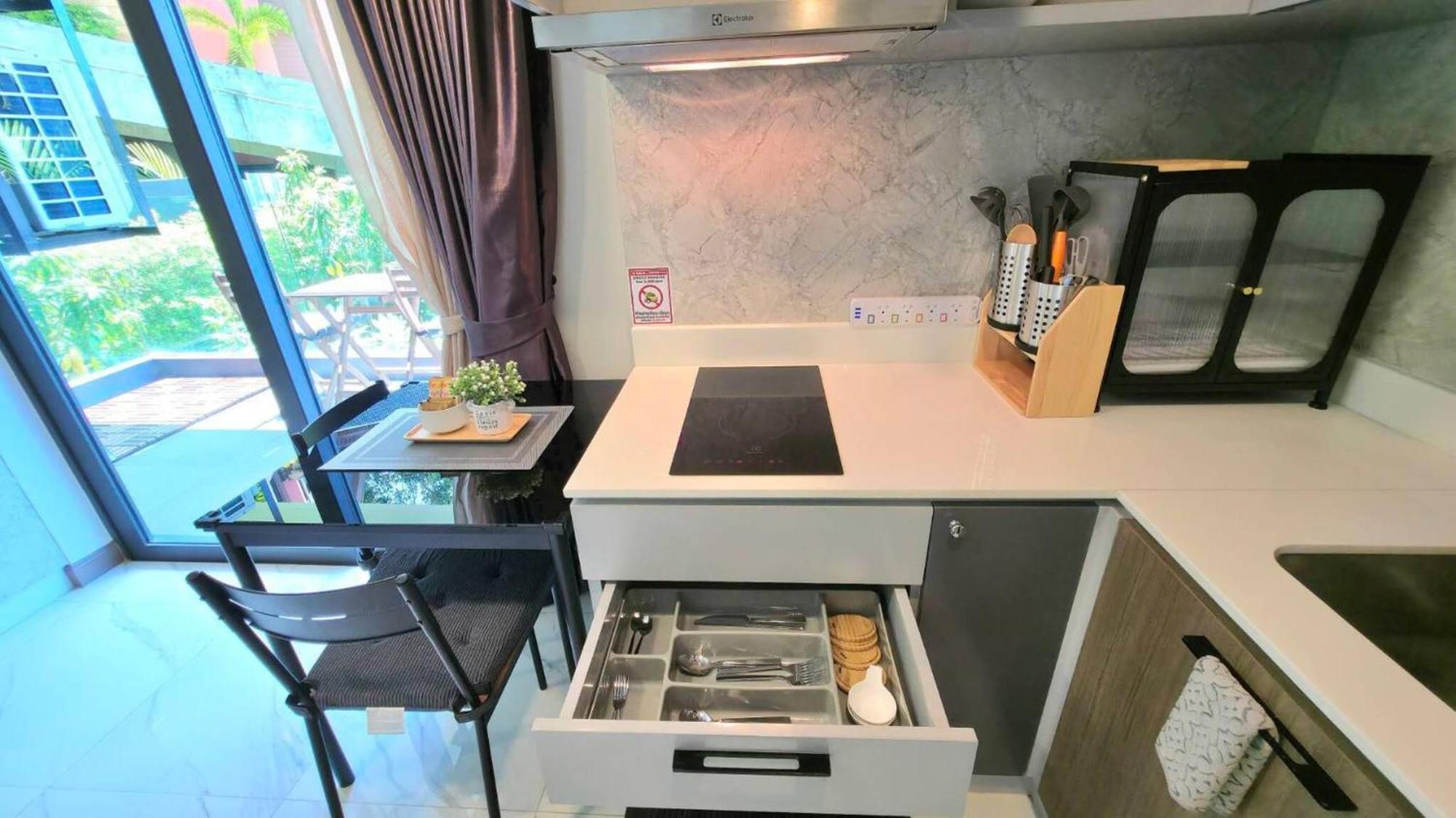 Room In Apartment - A301- Forest View Corner Unit 1Br-1Bath Ao Nang エクステリア 写真